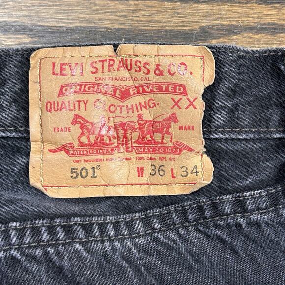 Vintage 90s Levis 501 Jeans Men 36x34 Black Straight Button Fly Denim Distressed - Picture 11 of 13